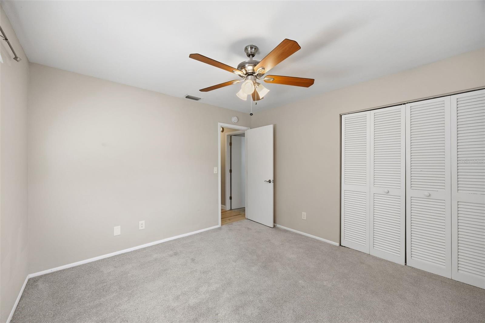 MANATEE OAKS - Residential