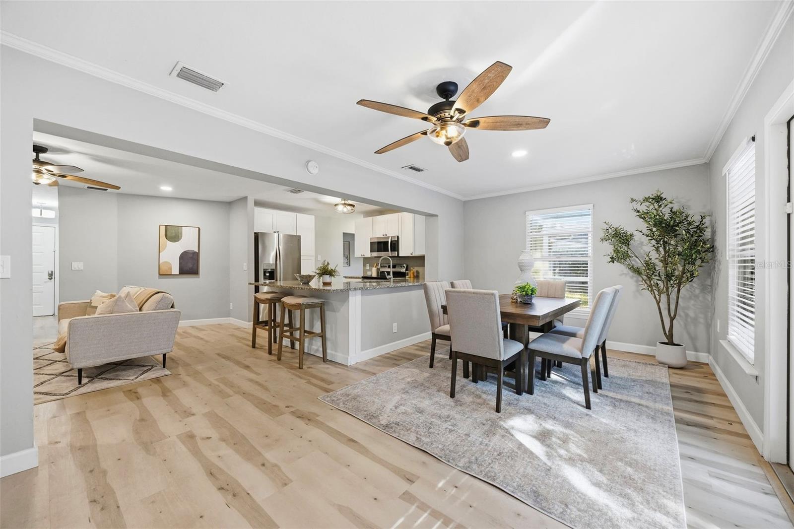 MANATEE OAKS - Residential