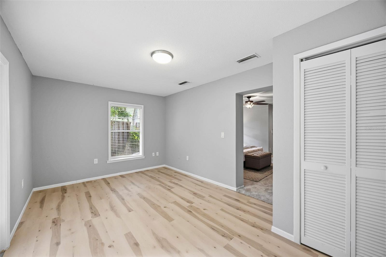 MANATEE OAKS - Residential