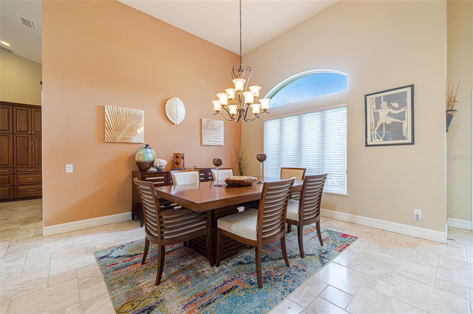 1230 ROMANO KEY CIRCLE
