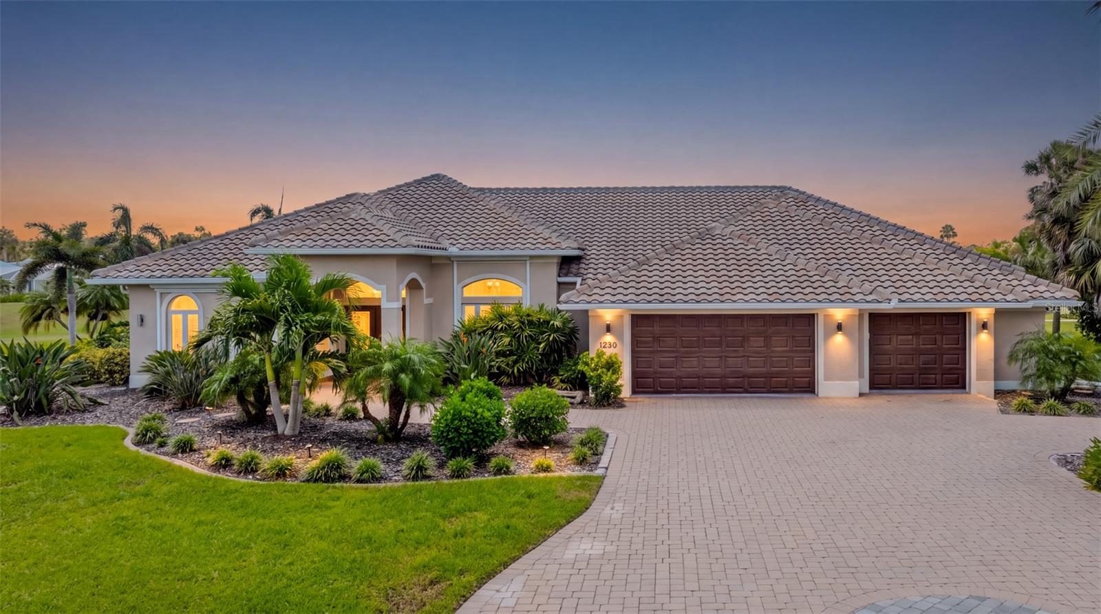 1230 ROMANO KEY CIRCLE