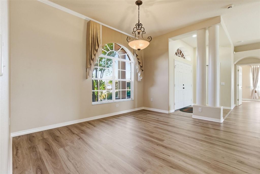 Photo of 915 Vista Verde Lane, Sun City Center, FL 33573 (MLS # TB8473475)