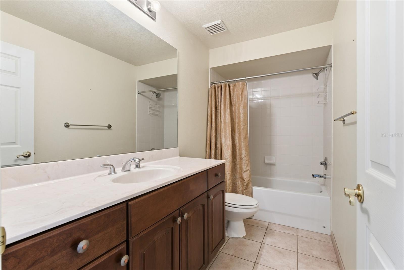 LA PALOMA VILLAGE UNIT 2 PH - Residential