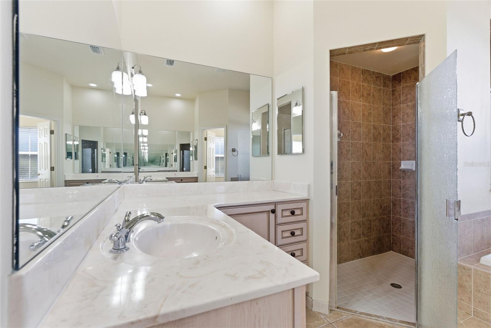 LA PALOMA VILLAGE UNIT 2 PH - Residential