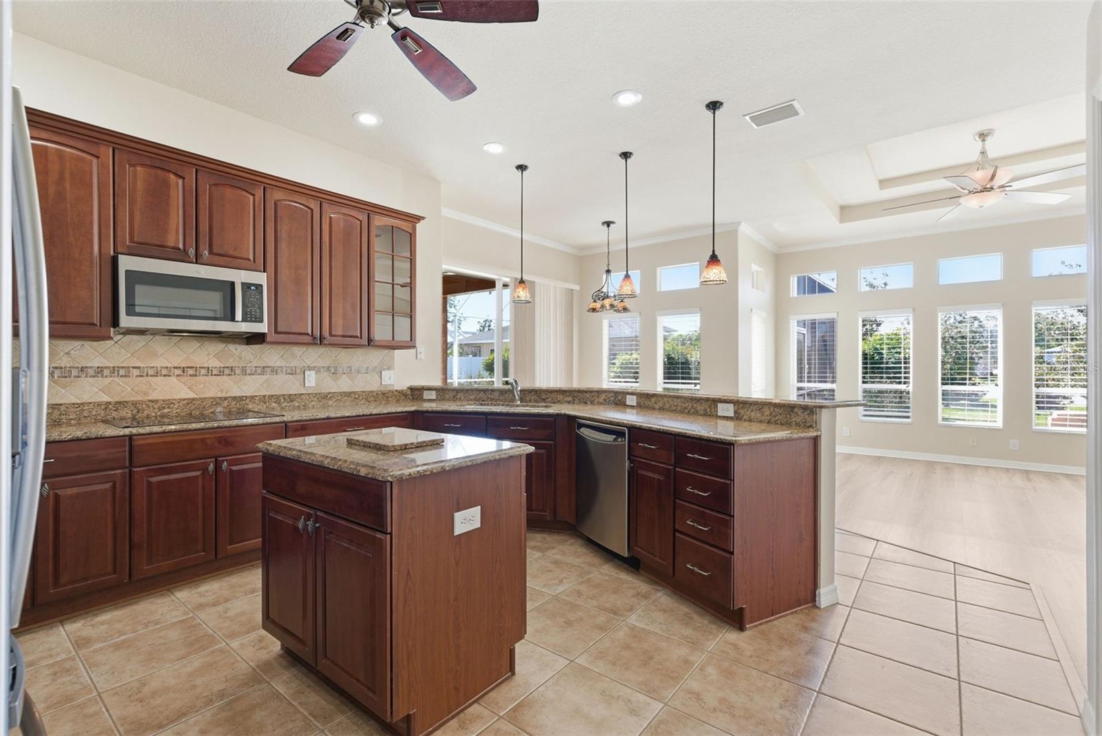 LA PALOMA VILLAGE UNIT 2 PH - Residential