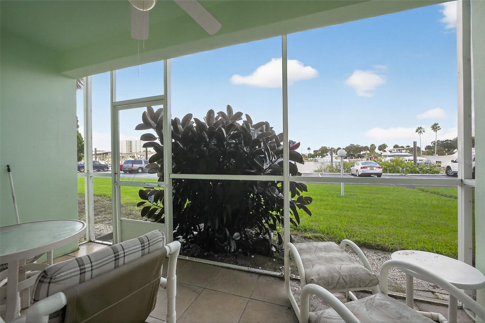 RIVER HOUSE - Residential