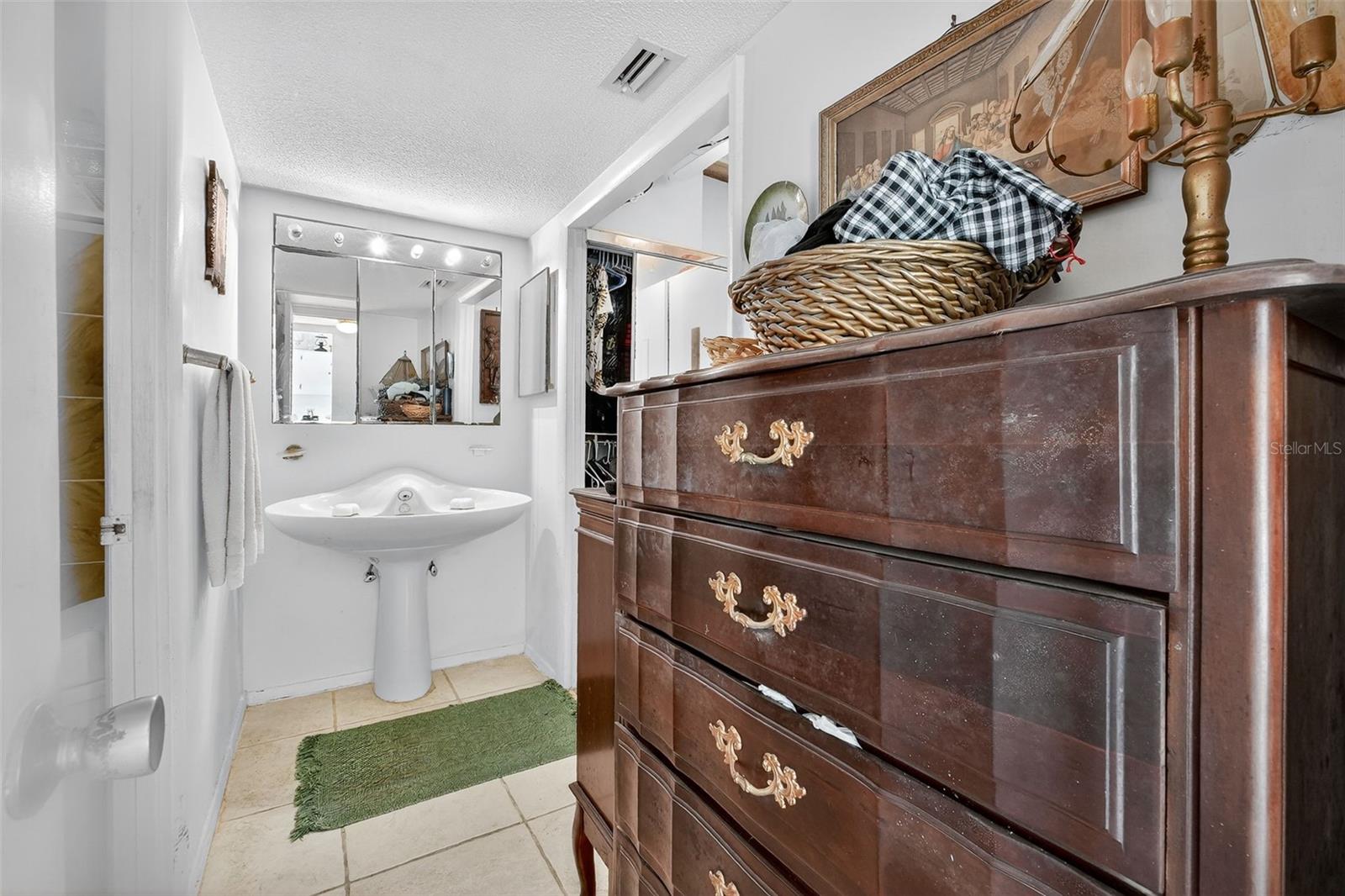 RIVER HOUSE - Residential