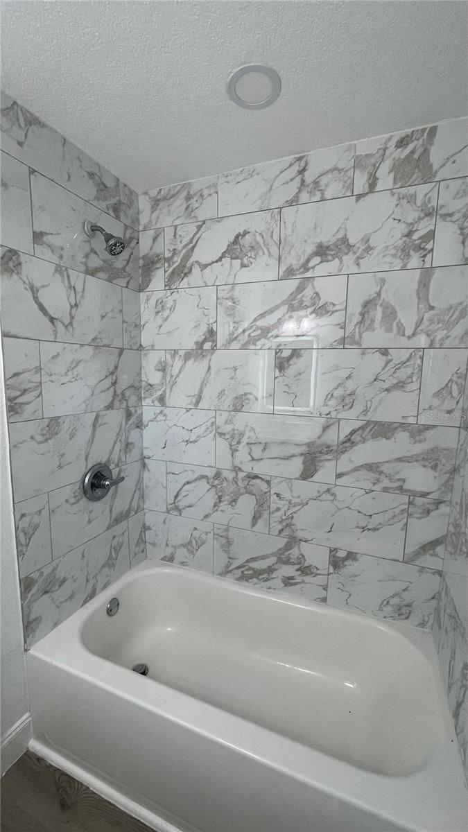 WINTER GARDEN SHORES REP - Residential