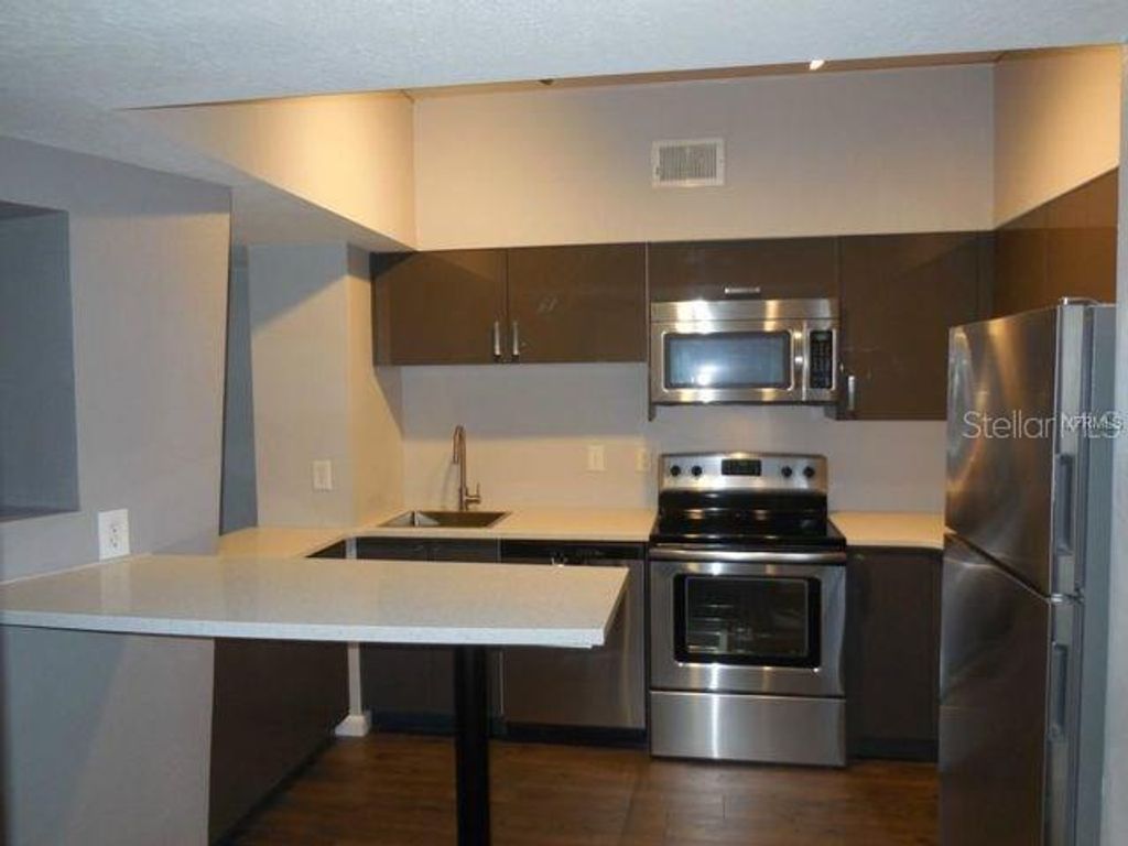 Photo of 2411 W Horatio Street #524, Tampa, FL 33609 (MLS # TB8505149)