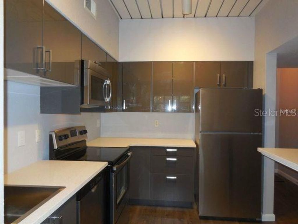 Photo of 2411 W Horatio Street #524, Tampa, FL 33609 (MLS # TB8505149)