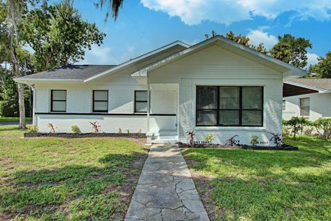 A home in DAYTONA BEACH