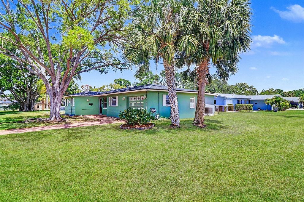 Photo of 7901 3rd Street N, St Petersburg, FL 33702 (MLS # TB8501705)