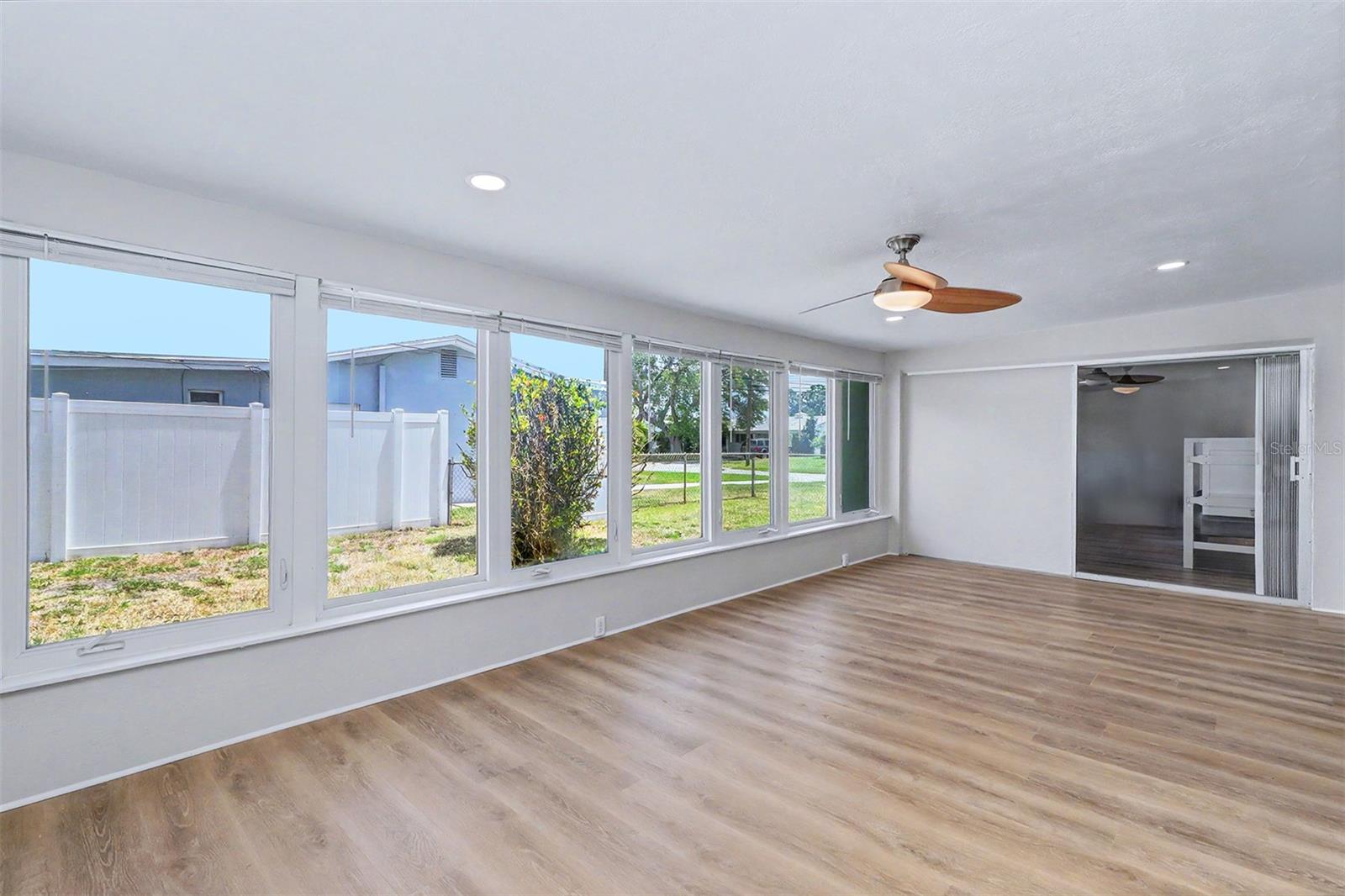 RIVIERA THE - Residential