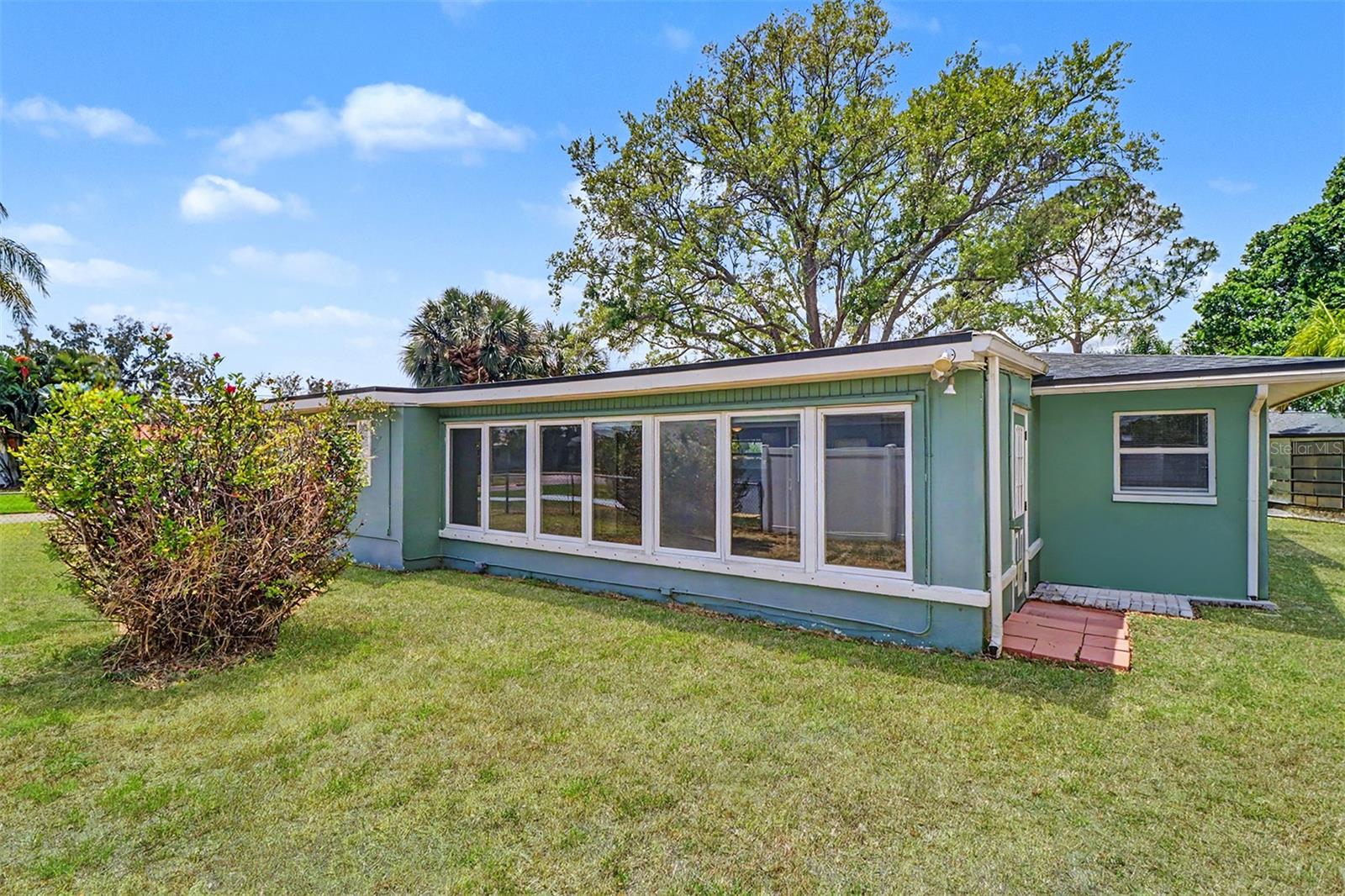 RIVIERA THE - Residential