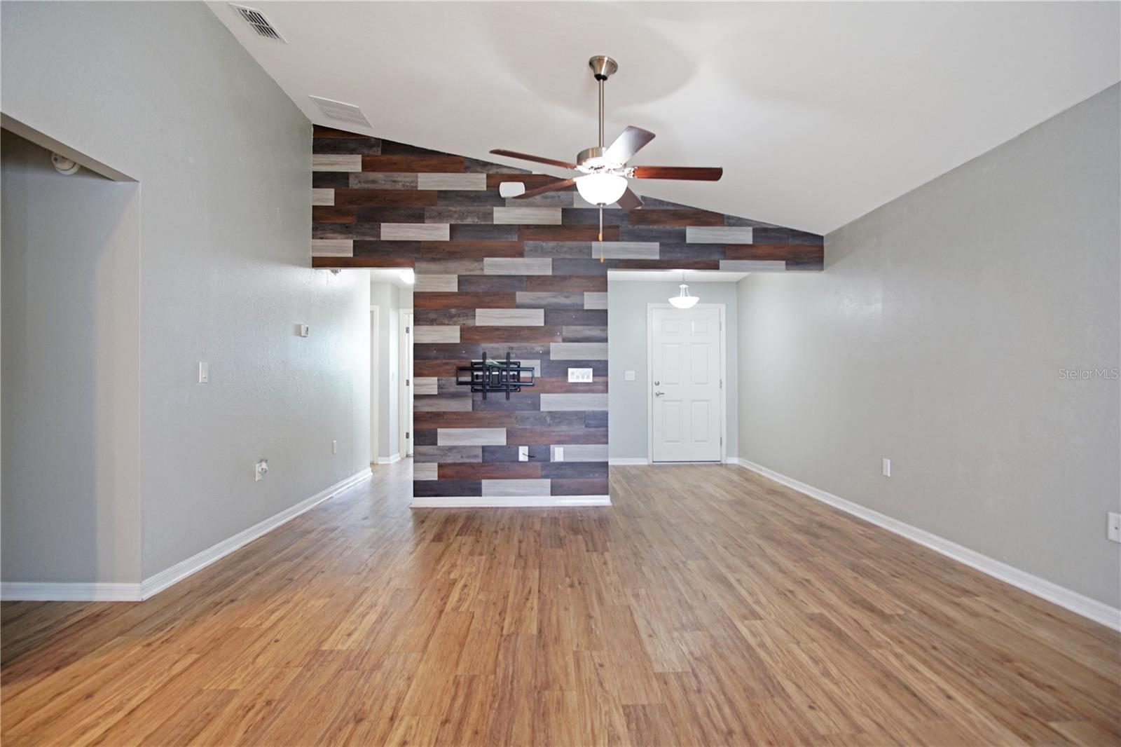 HIGHLAND MEADOWS 4B - Residential Lease