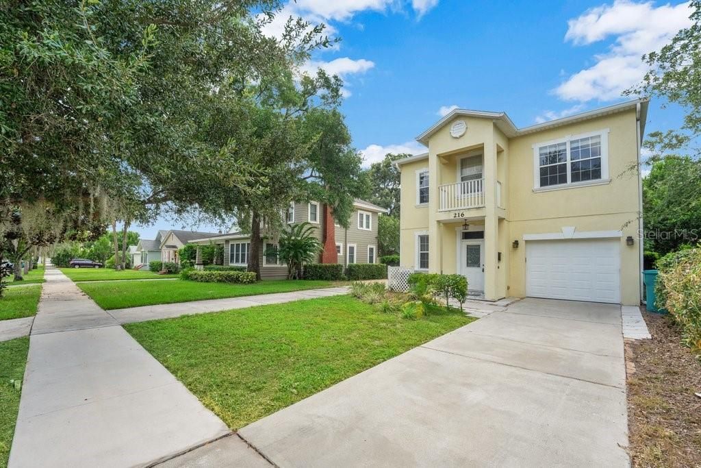 Photo of 216 E Harvard Street, Orlando, FL 32804 (MLS # O6366069)