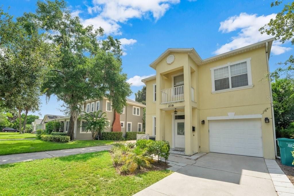 Photo of 216 E Harvard Street, Orlando, FL 32804 (MLS # O6366069)