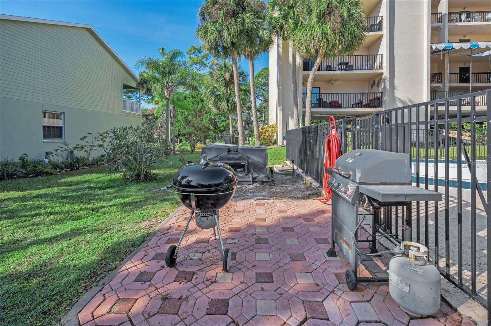 TARPON POINT CONDO - Residential