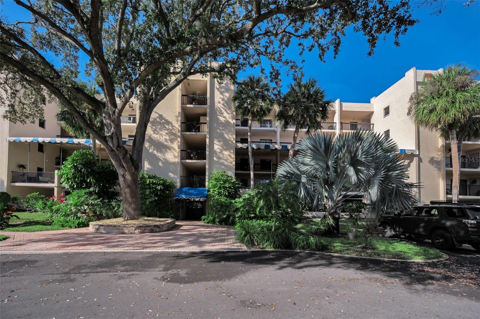 TARPON POINT CONDO - Residential