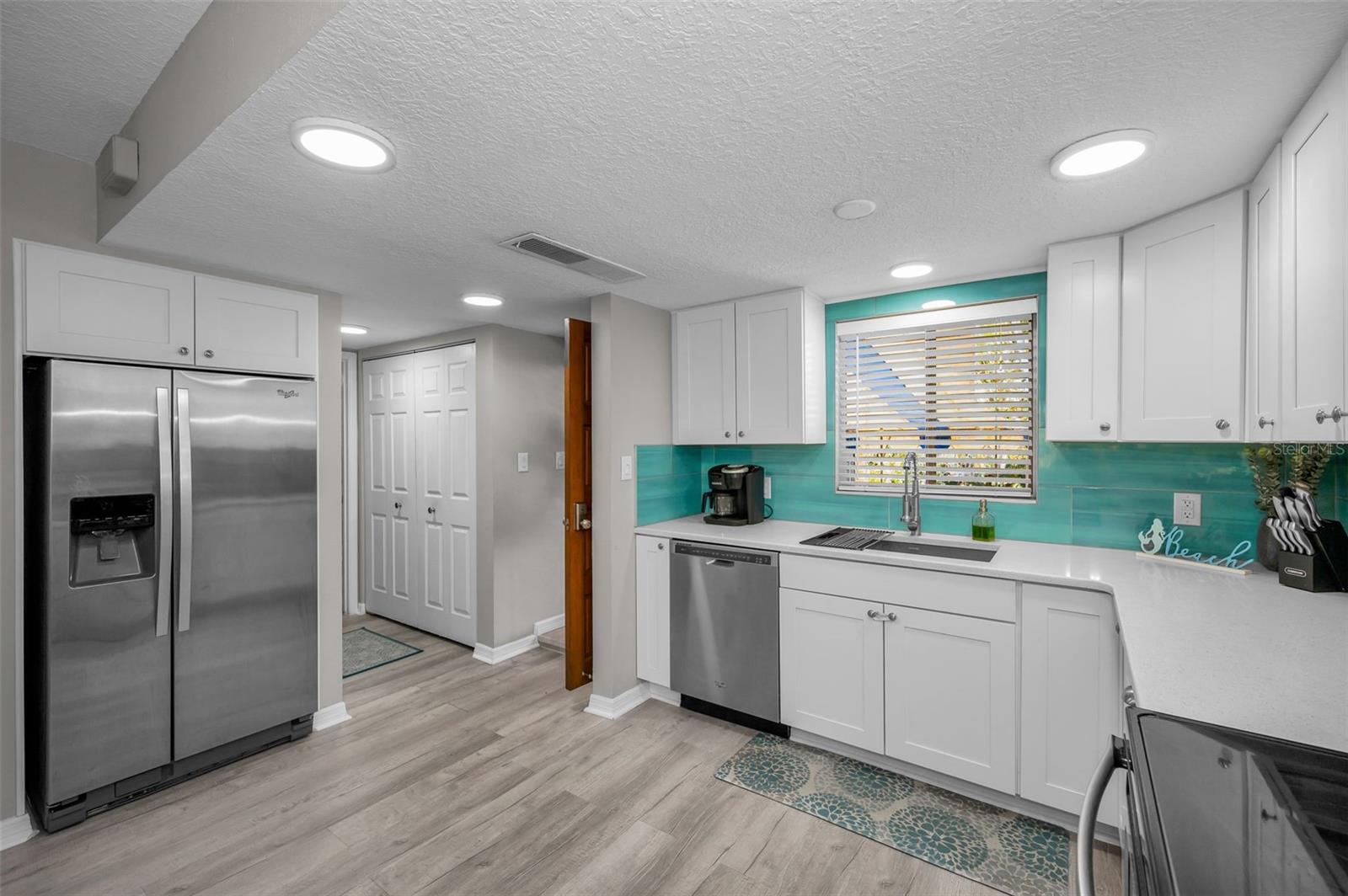 TARPON POINT CONDO - Residential