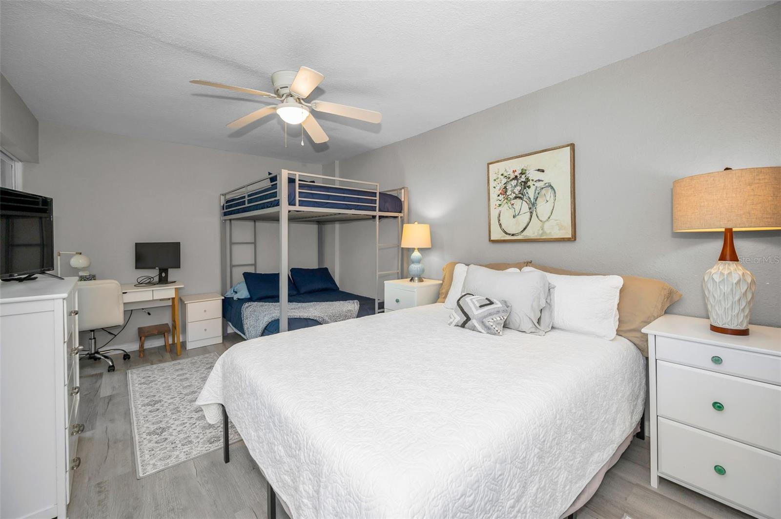 TARPON POINT CONDO - Residential