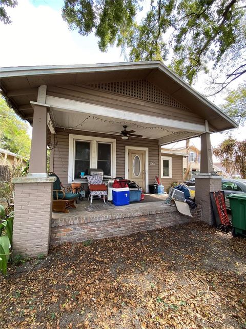 Photo of 6909 N Navin Avenue, Tampa, FL 33604 (MLS # TB8487562)