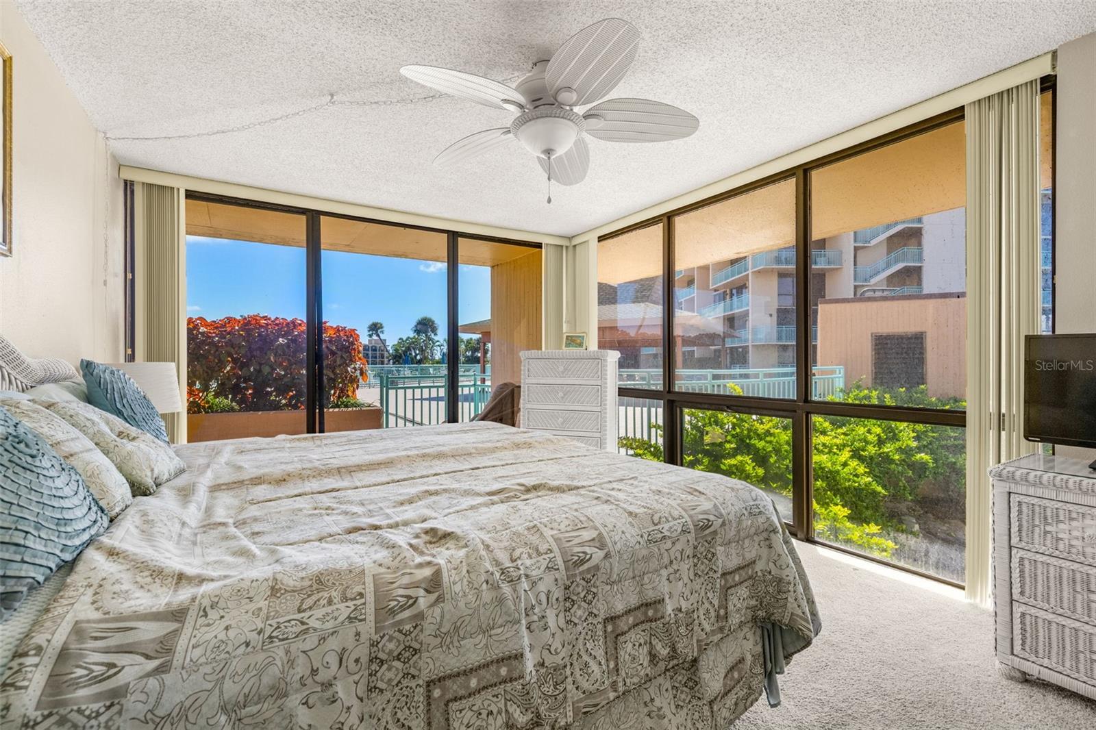 KEY CAPRI CONDO - Residential