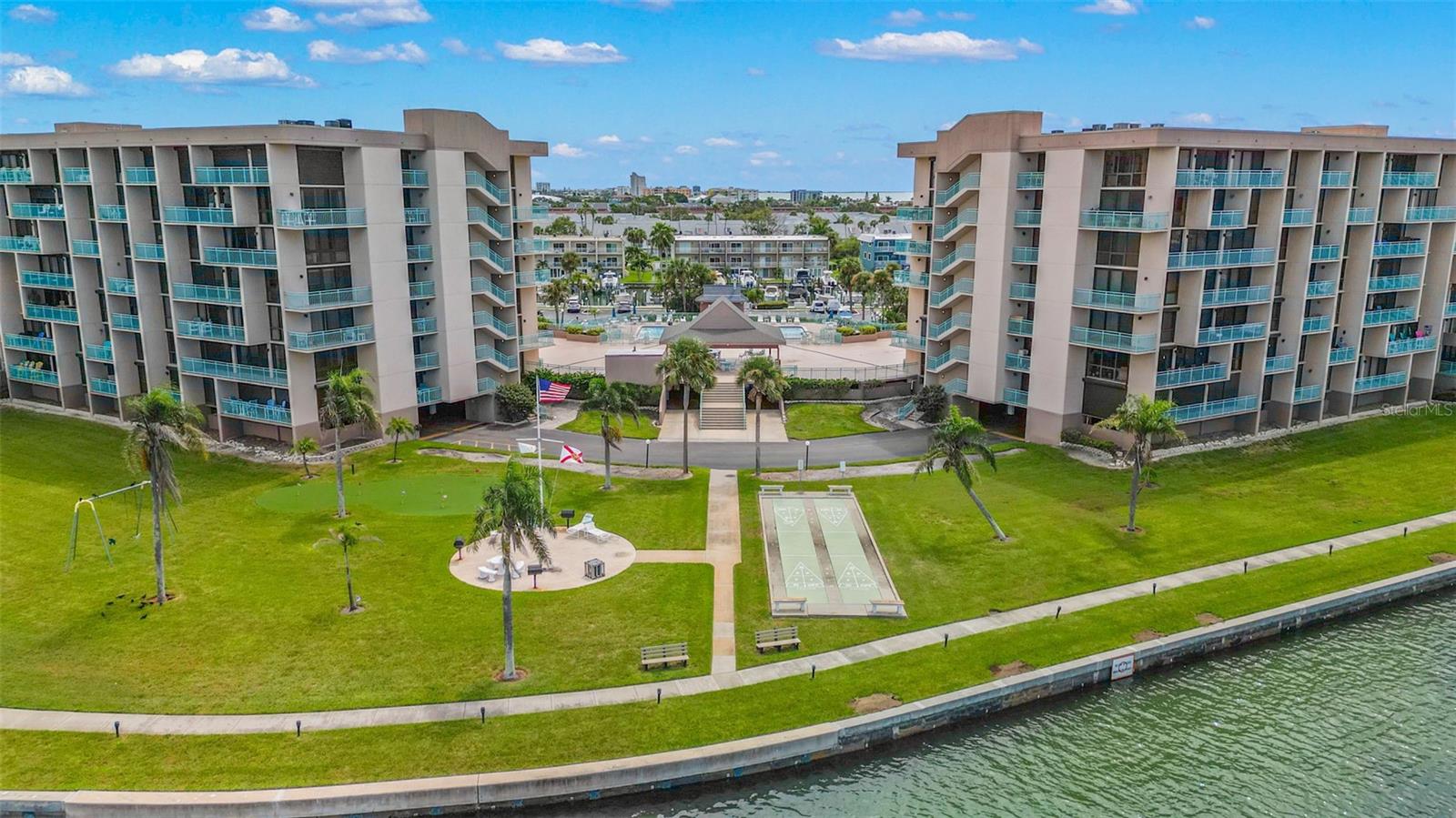 KEY CAPRI CONDO - Residential