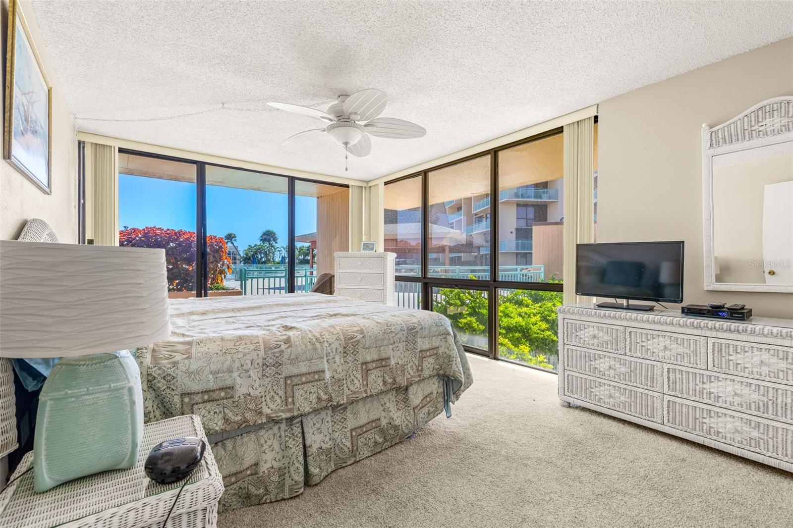KEY CAPRI CONDO - Residential