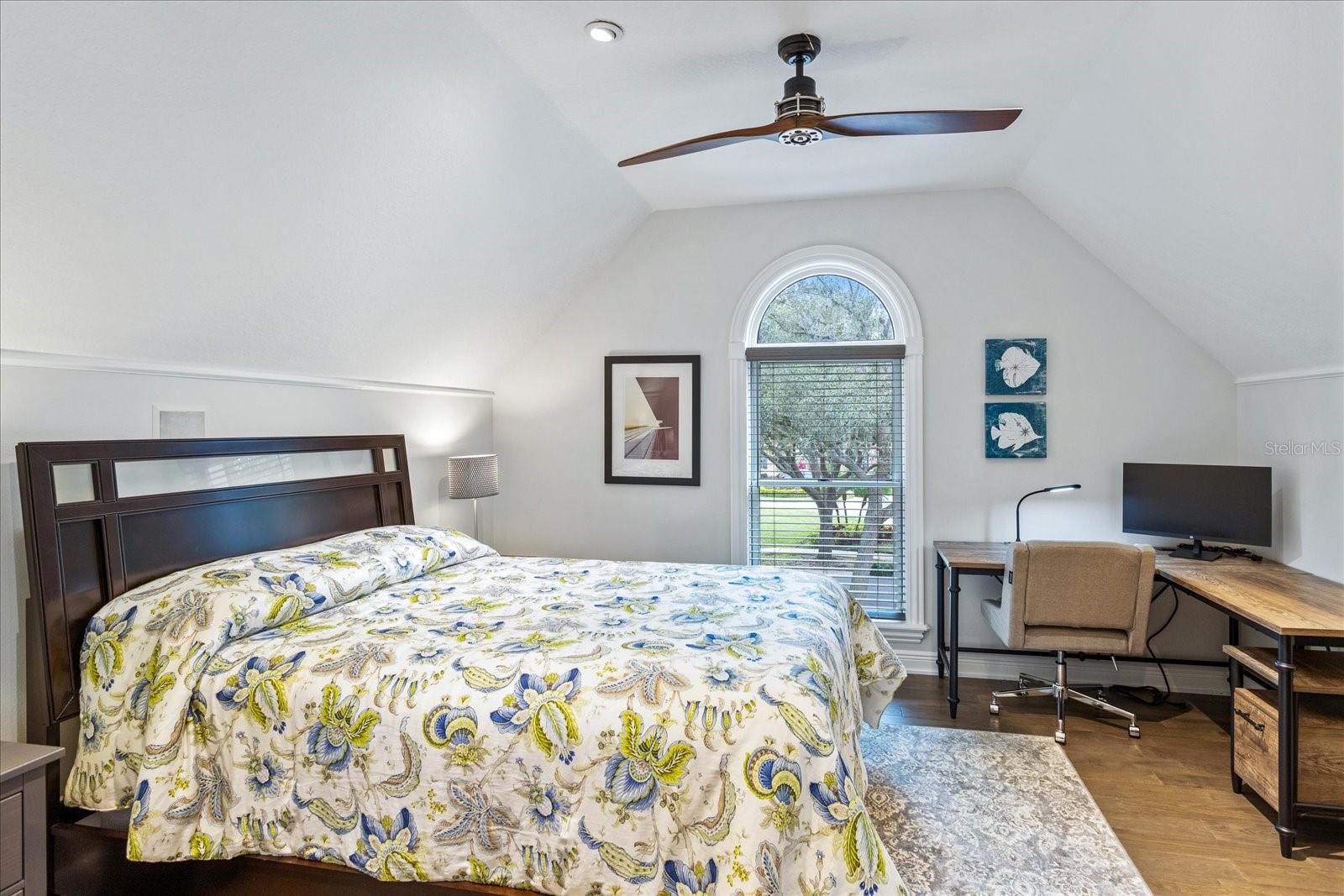 KEENES POINTE - Residential