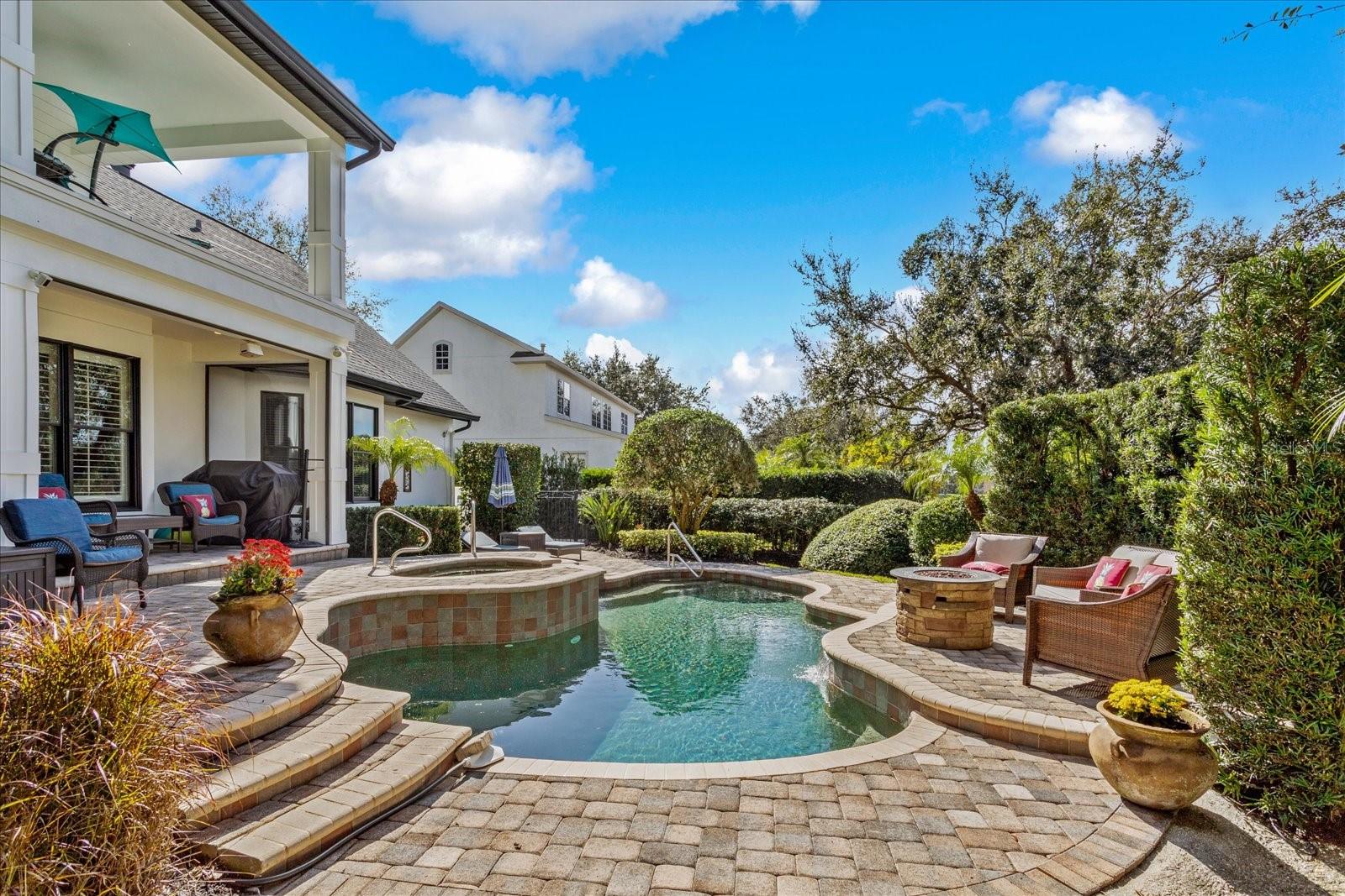 KEENES POINTE - Residential