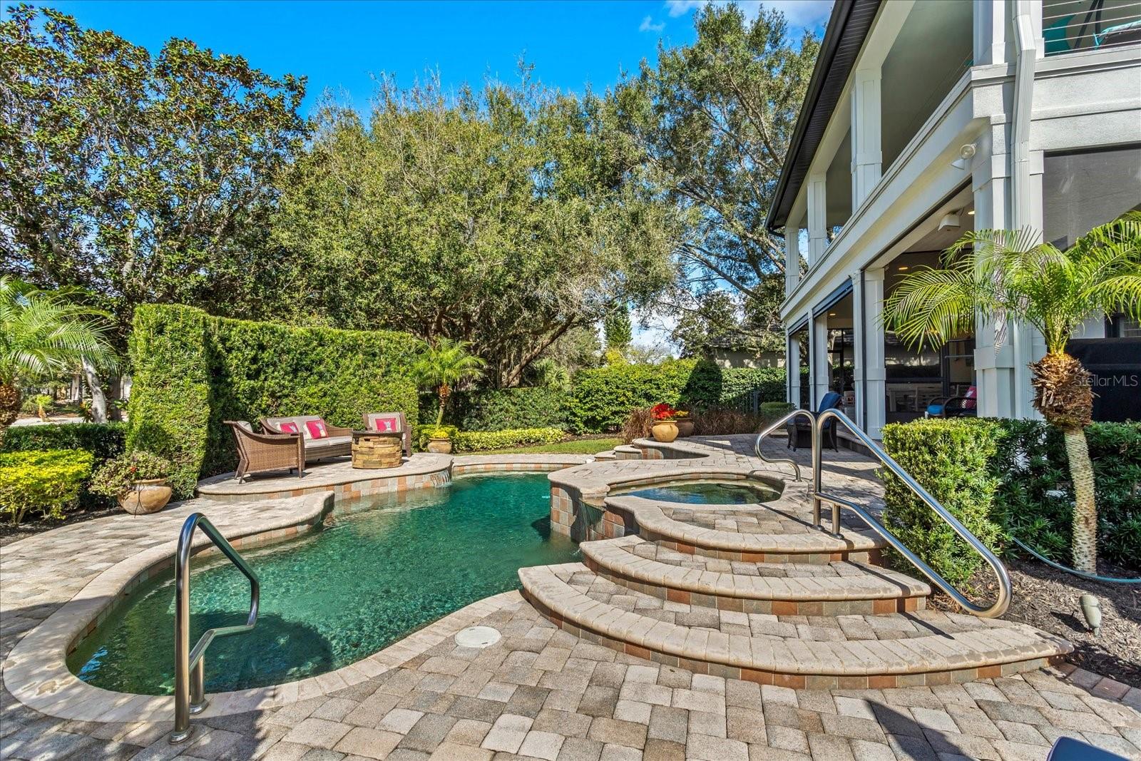 KEENES POINTE - Residential