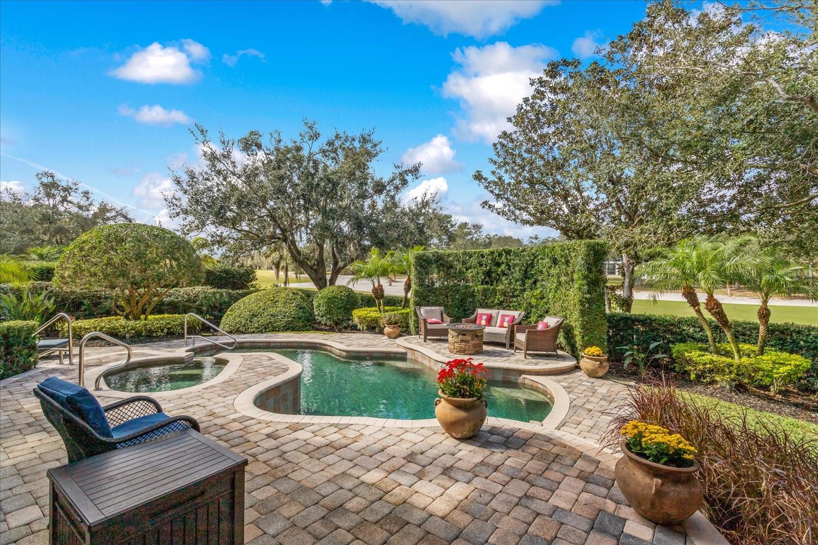 KEENES POINTE - Residential