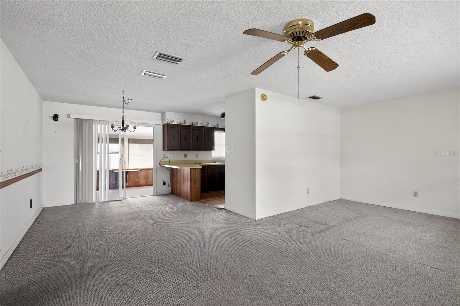 MARION OAKS UN 01 - Residential