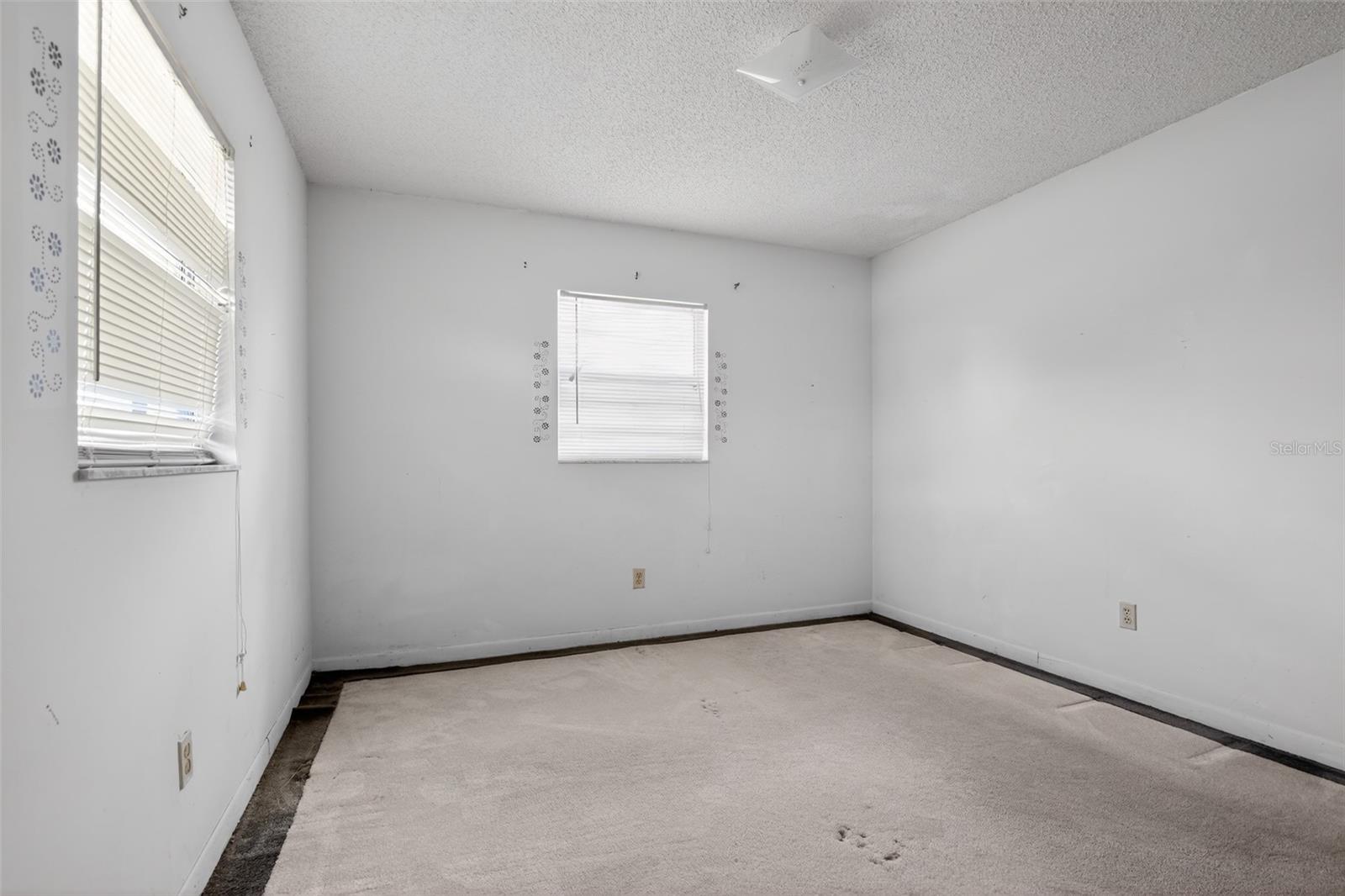 MARION OAKS UN 01 - Residential
