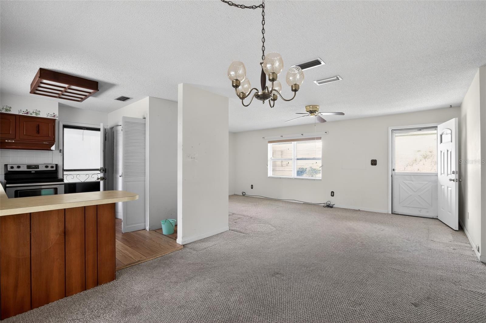MARION OAKS UN 01 - Residential