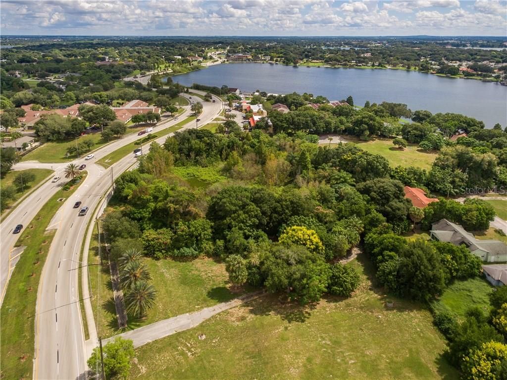 Photo of 1101 Cypress Gardens Boulevard, Winter Haven, FL 33884 (MLS # P4712420)