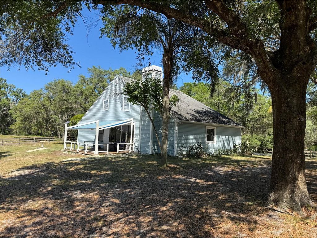 Photo of 19543 Bakersfield Drive, Spring Hill, FL 34610 (MLS # A4692889)
