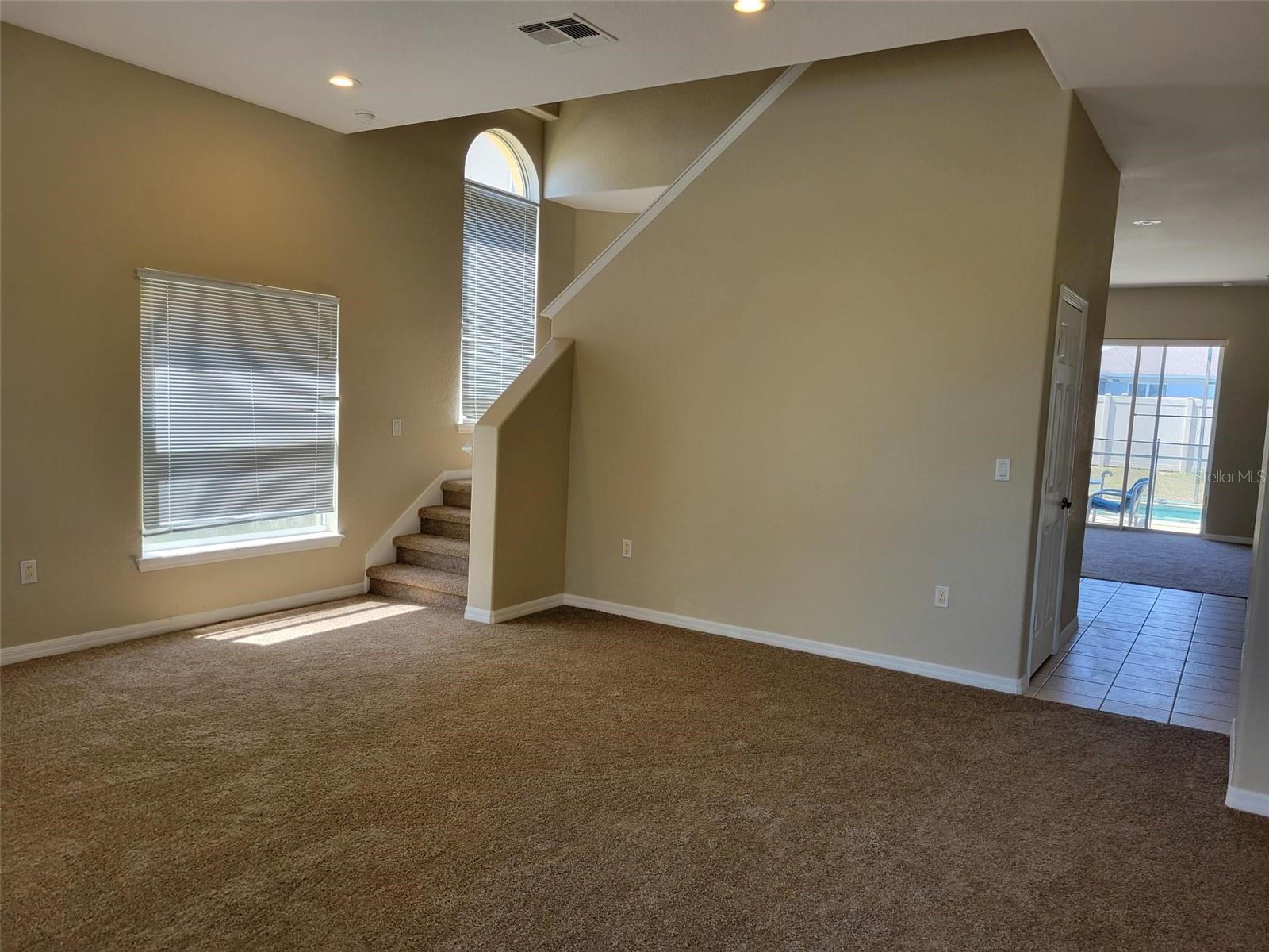 724 ANDALUSIA LOOP