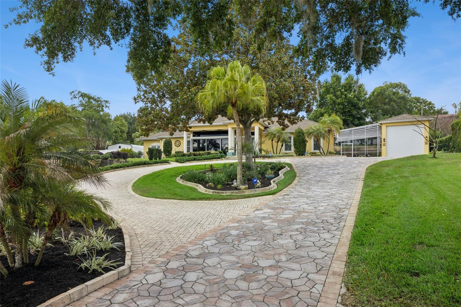 12128 LAKESHORE DRIVE