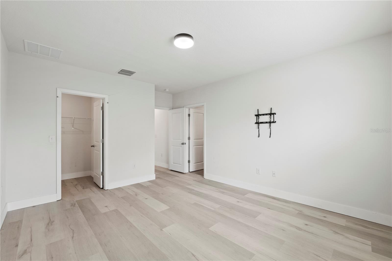 SOUTH BRANCH PRESERVE 1 - Residential Lease
