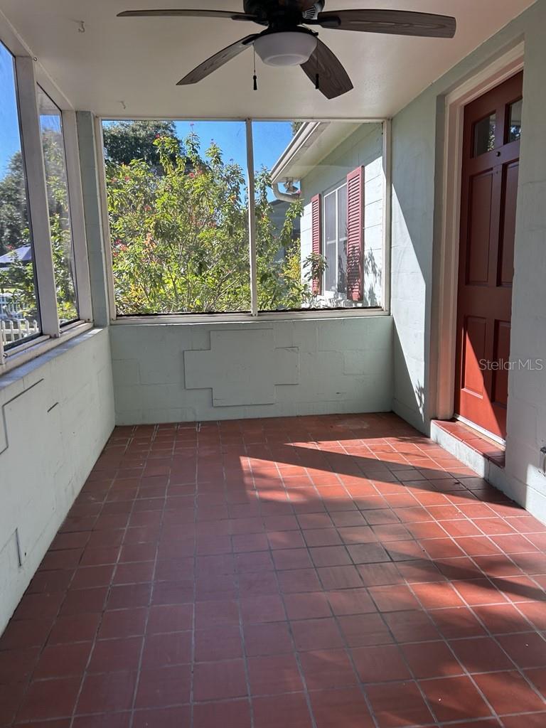 COLLEGE PARK GOLF COURSE - Residential Lease