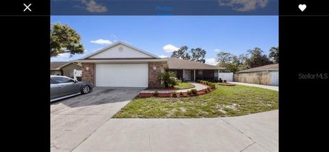 A home in LAKELAND