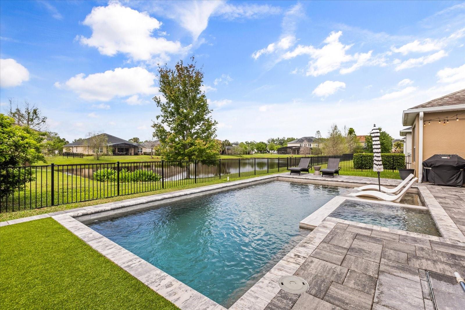 RETREAT AT LAKE CHARM - Residential