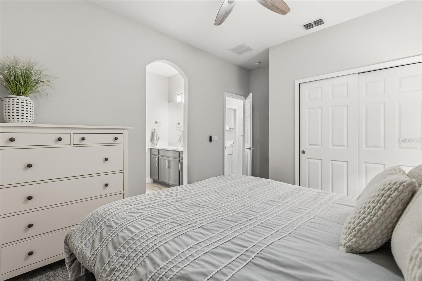 RETREAT AT LAKE CHARM - Residential