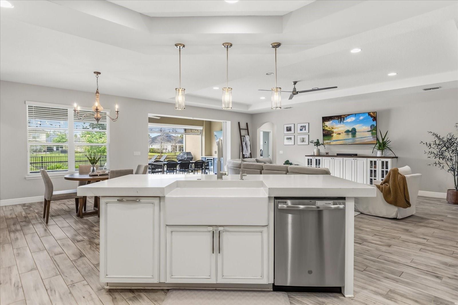 RETREAT AT LAKE CHARM - Residential