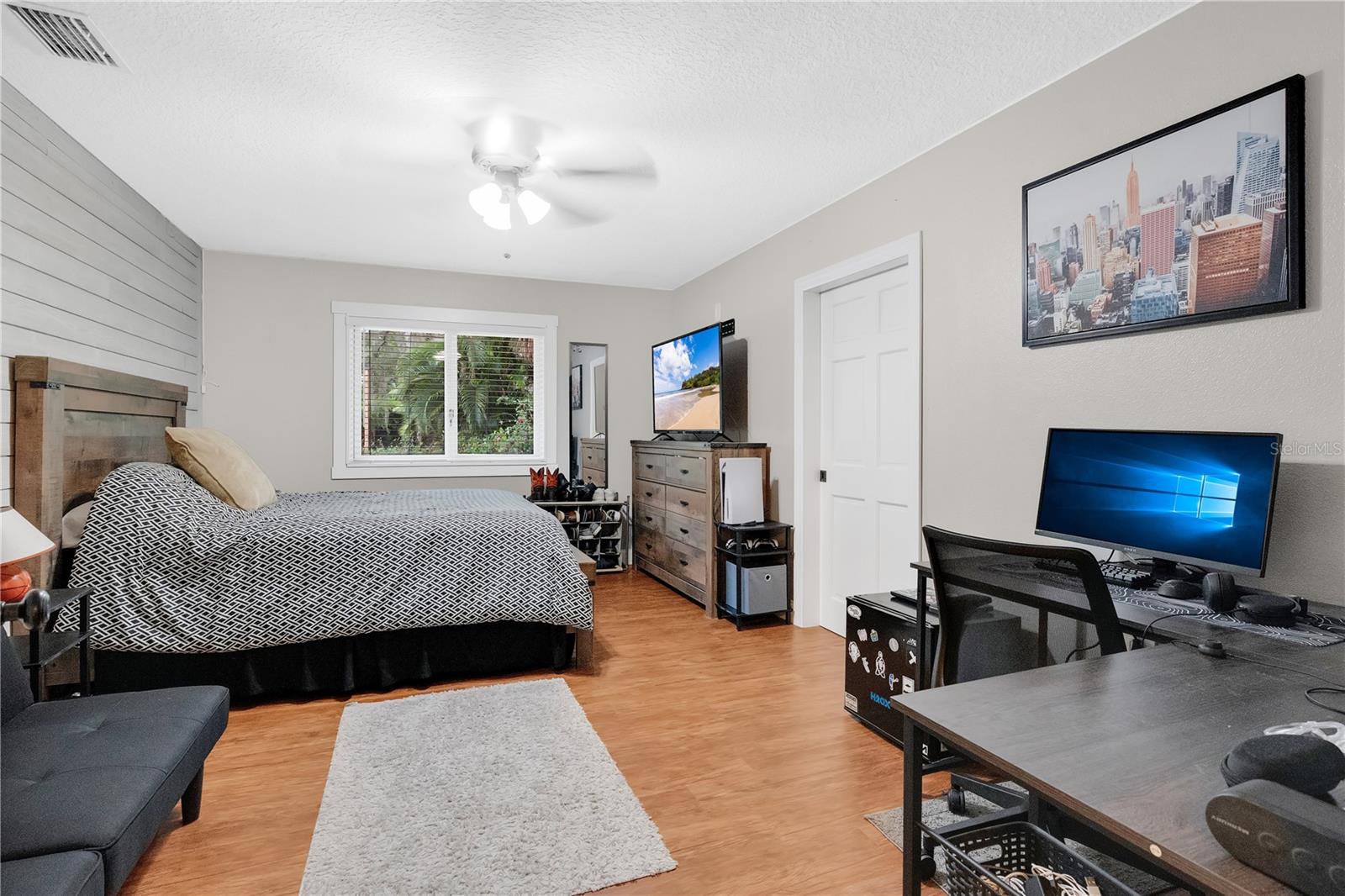 S L & I C - Residential