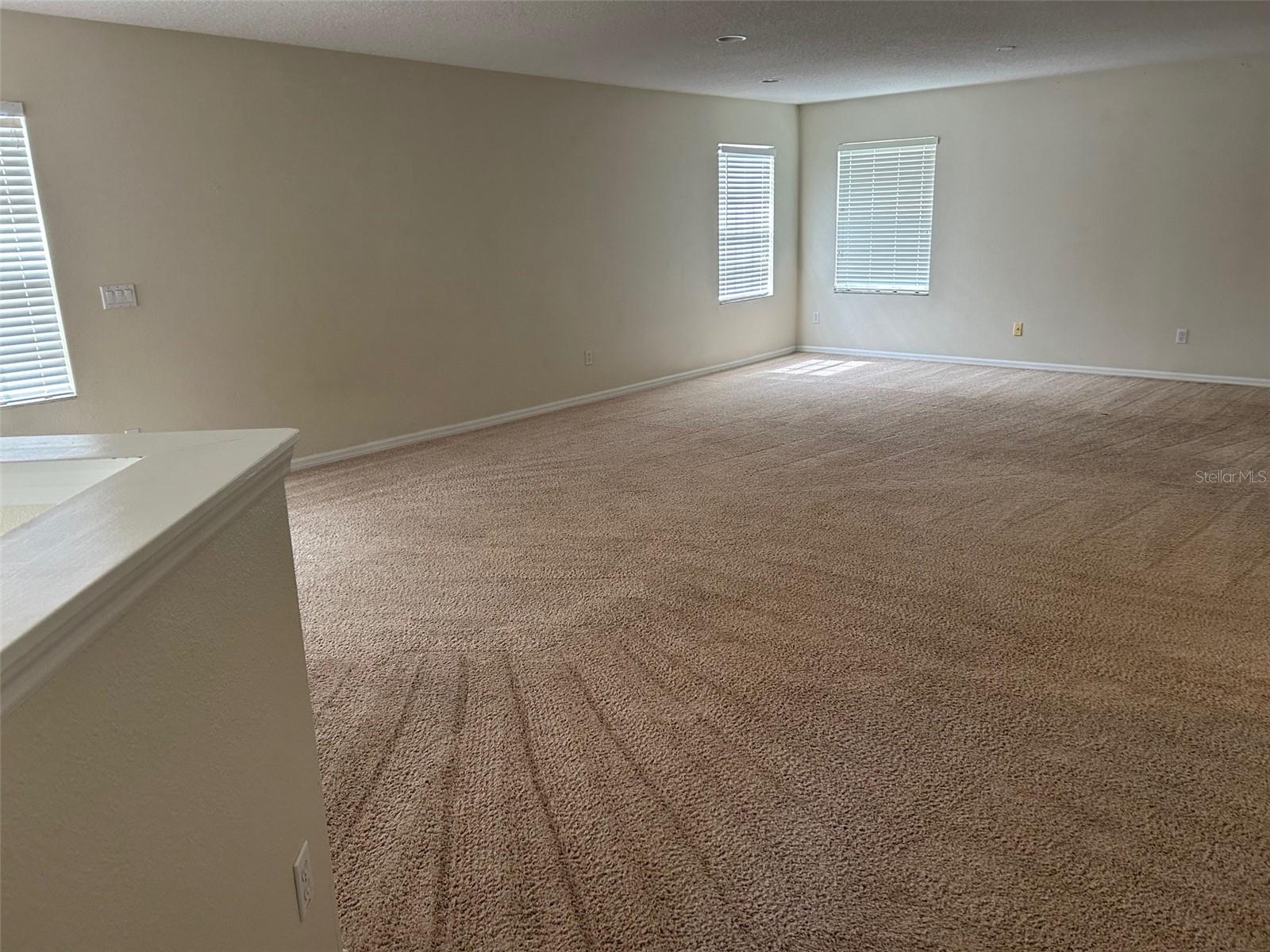 LIVE OAK RESERVE UNIT THREE - Residential Lease