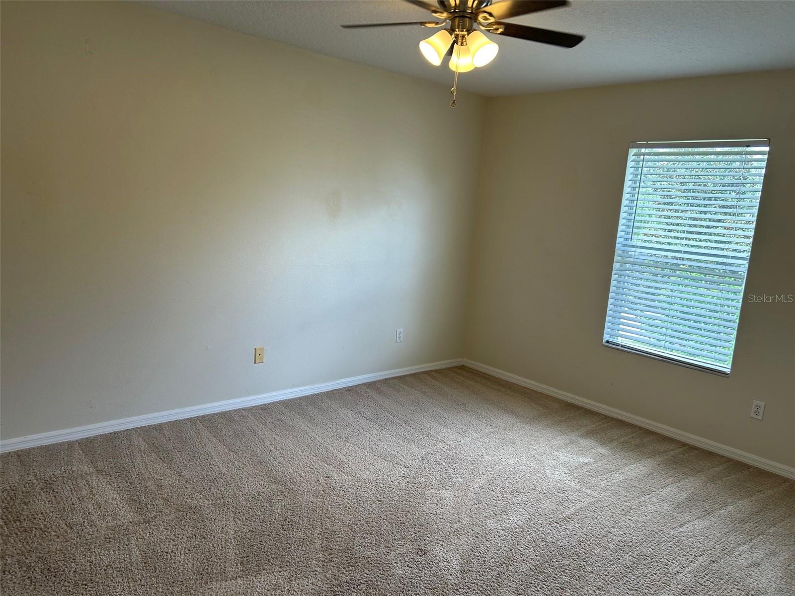 LIVE OAK RESERVE UNIT THREE - Residential Lease