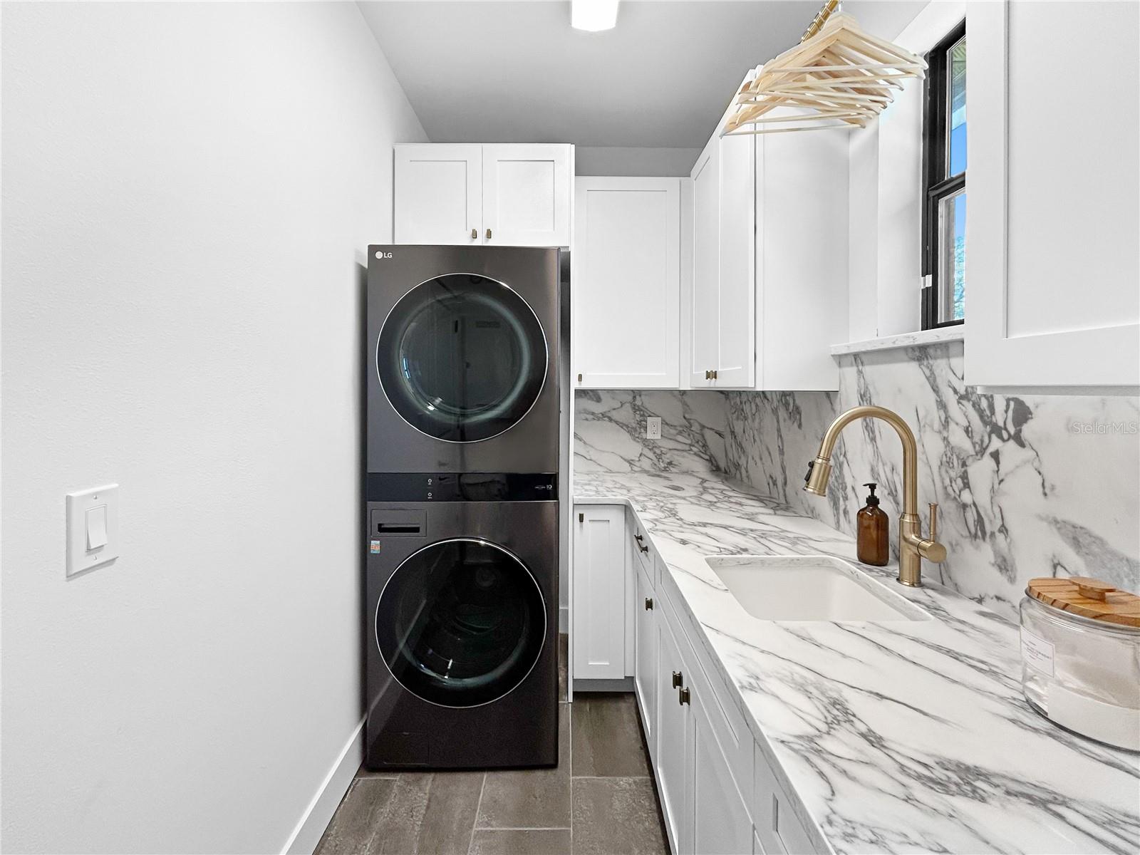 W E HAMNERS FOREST ACRES - Residential